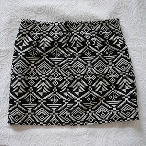 H&M mini skirt pattern